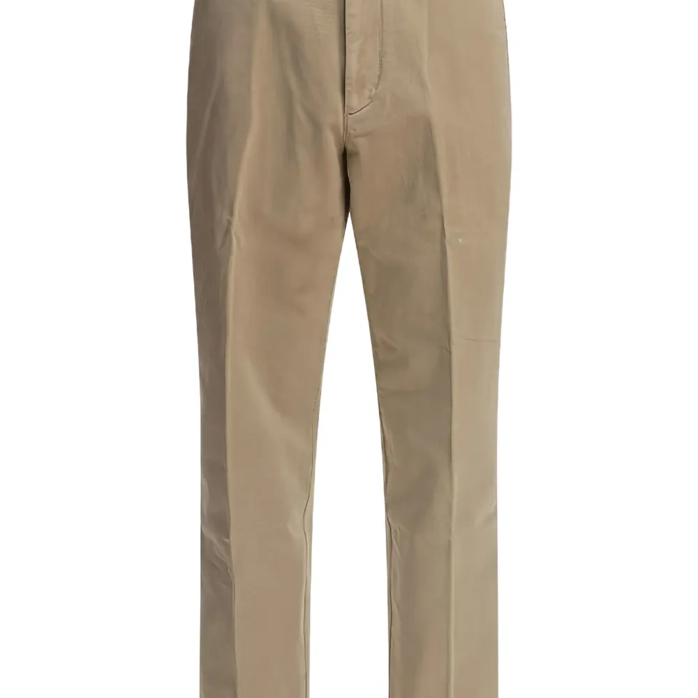 брюки с карманами