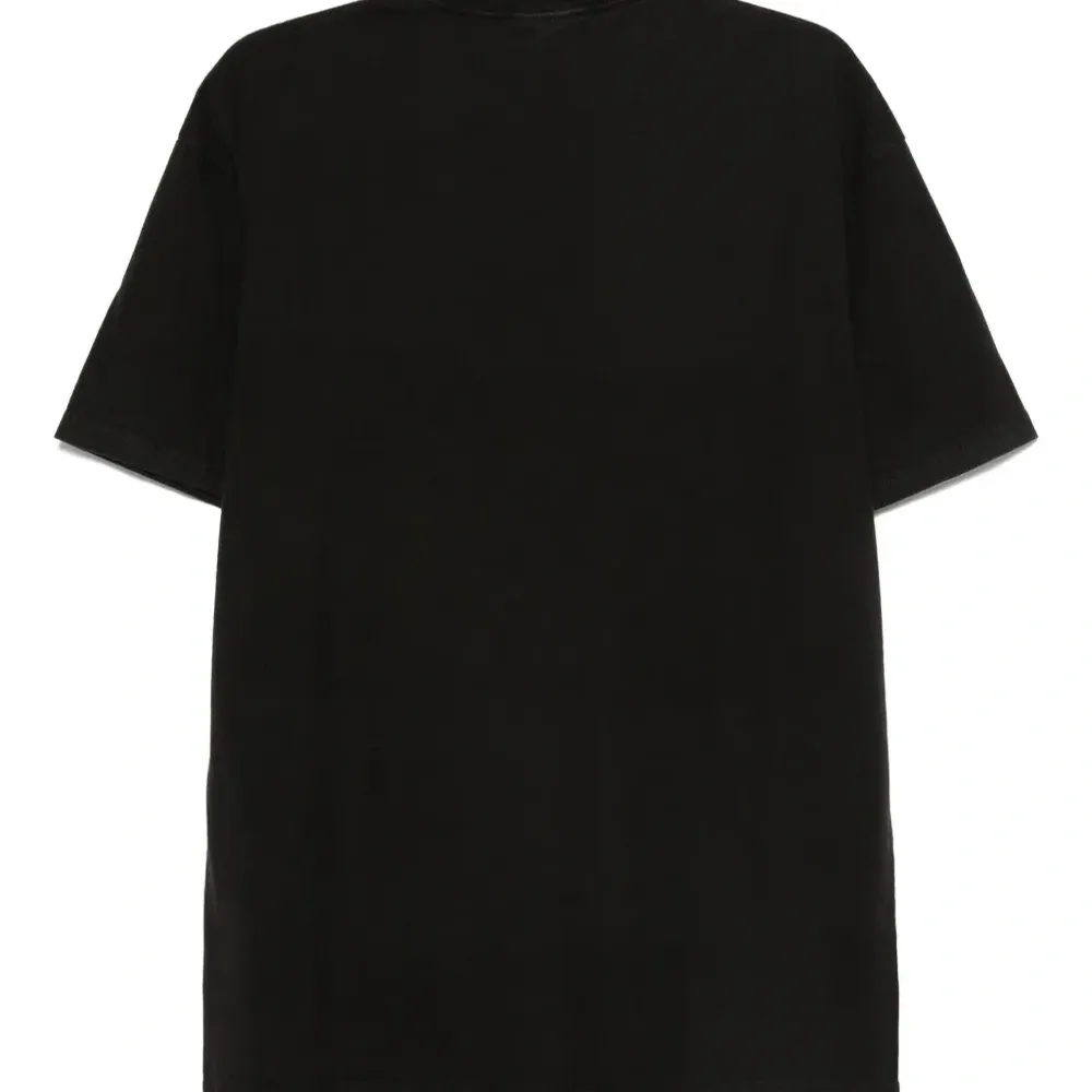 футболка с карманами