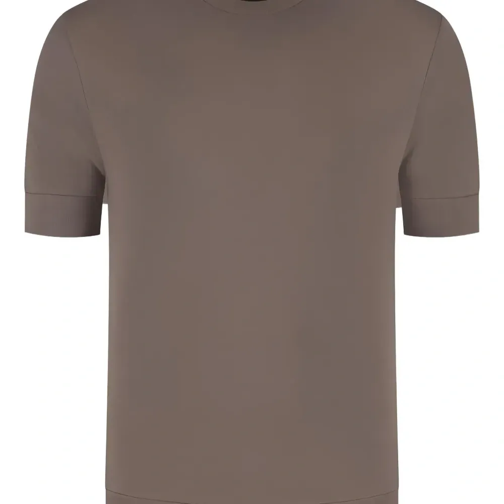 Футболка с круглым вырезом Футболка с круглым вырезом