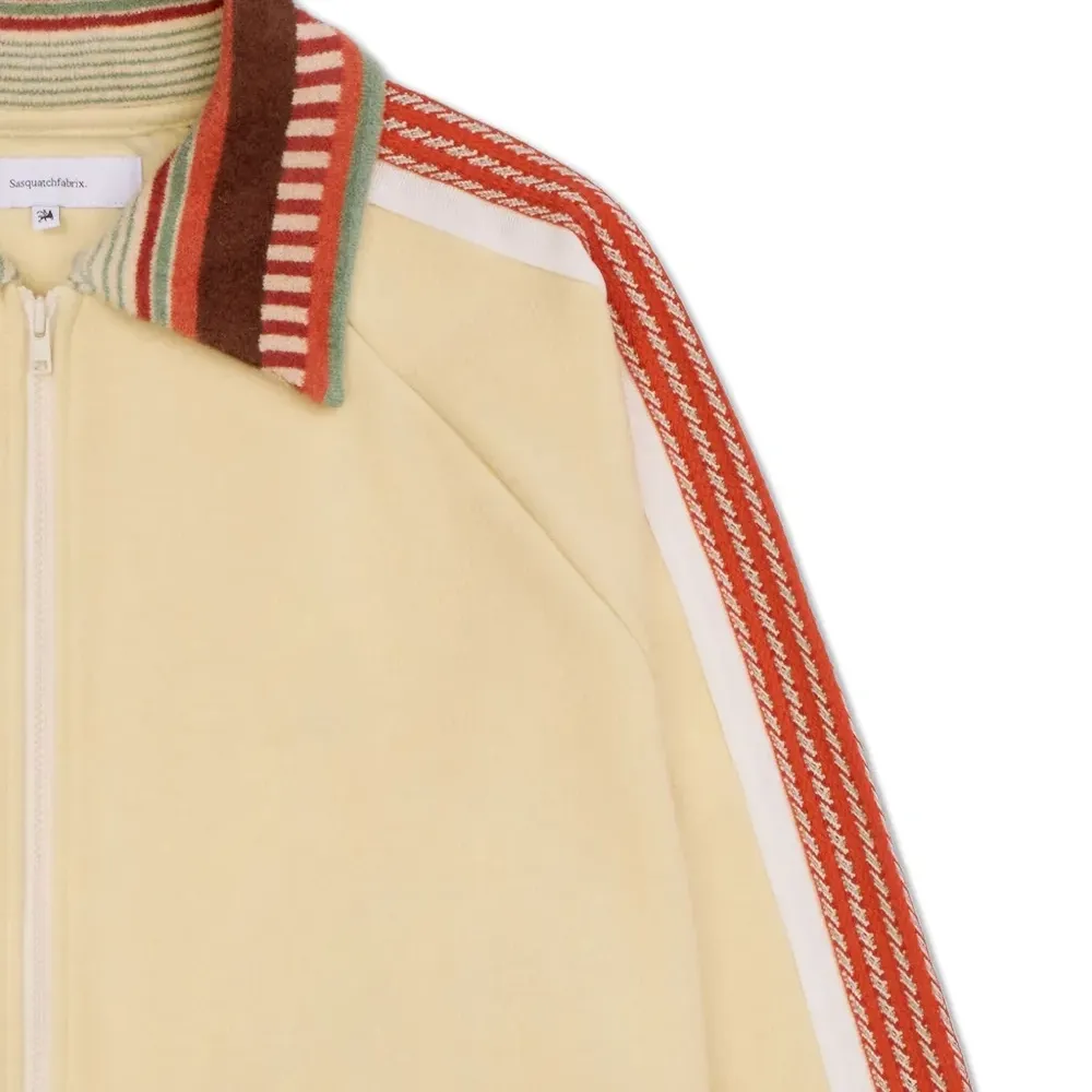 Пиджак с полосатой вставкой Пиджак с полосатой вставкой