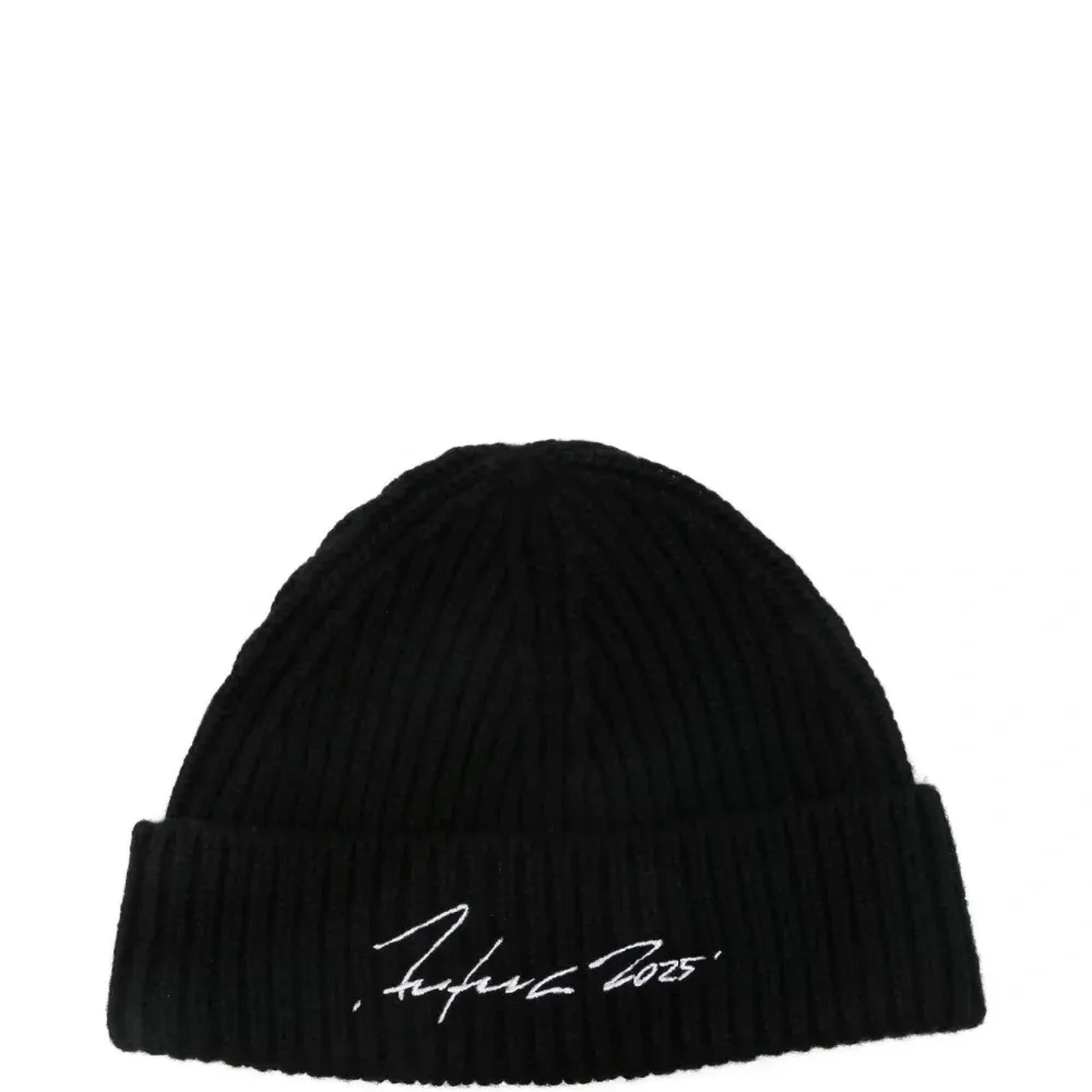 шапка бини в рубчик