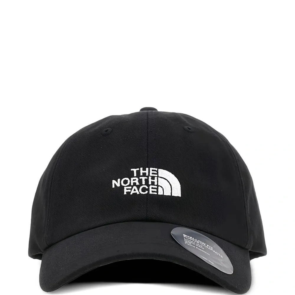 Кепка с вышитым логотипом