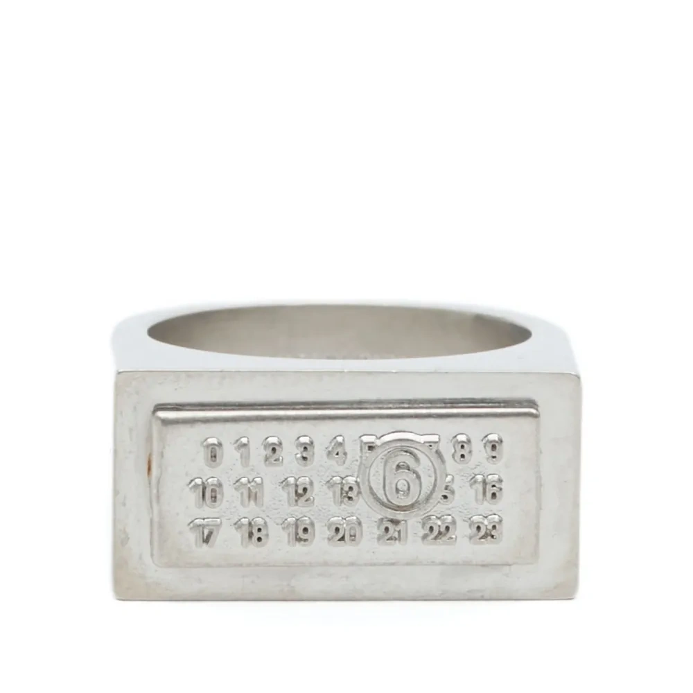 Кольцо с гравировкой