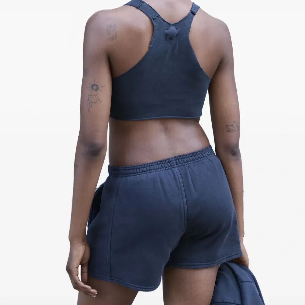 спортивный топ