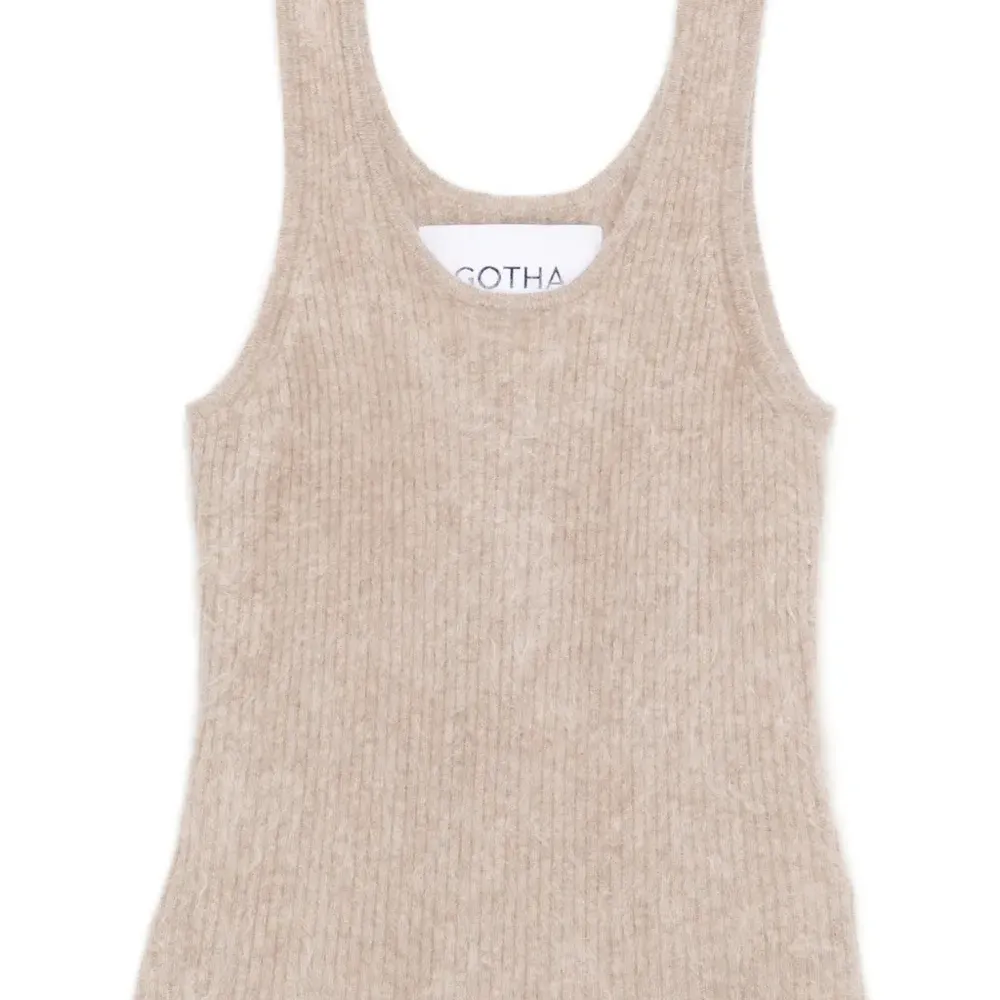 Топ с брашированной отделкой