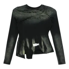 Футболка с панельным и асимметричным кроем