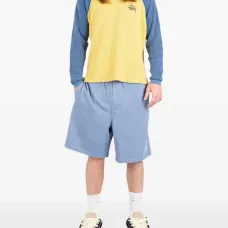 Спортивные шорты