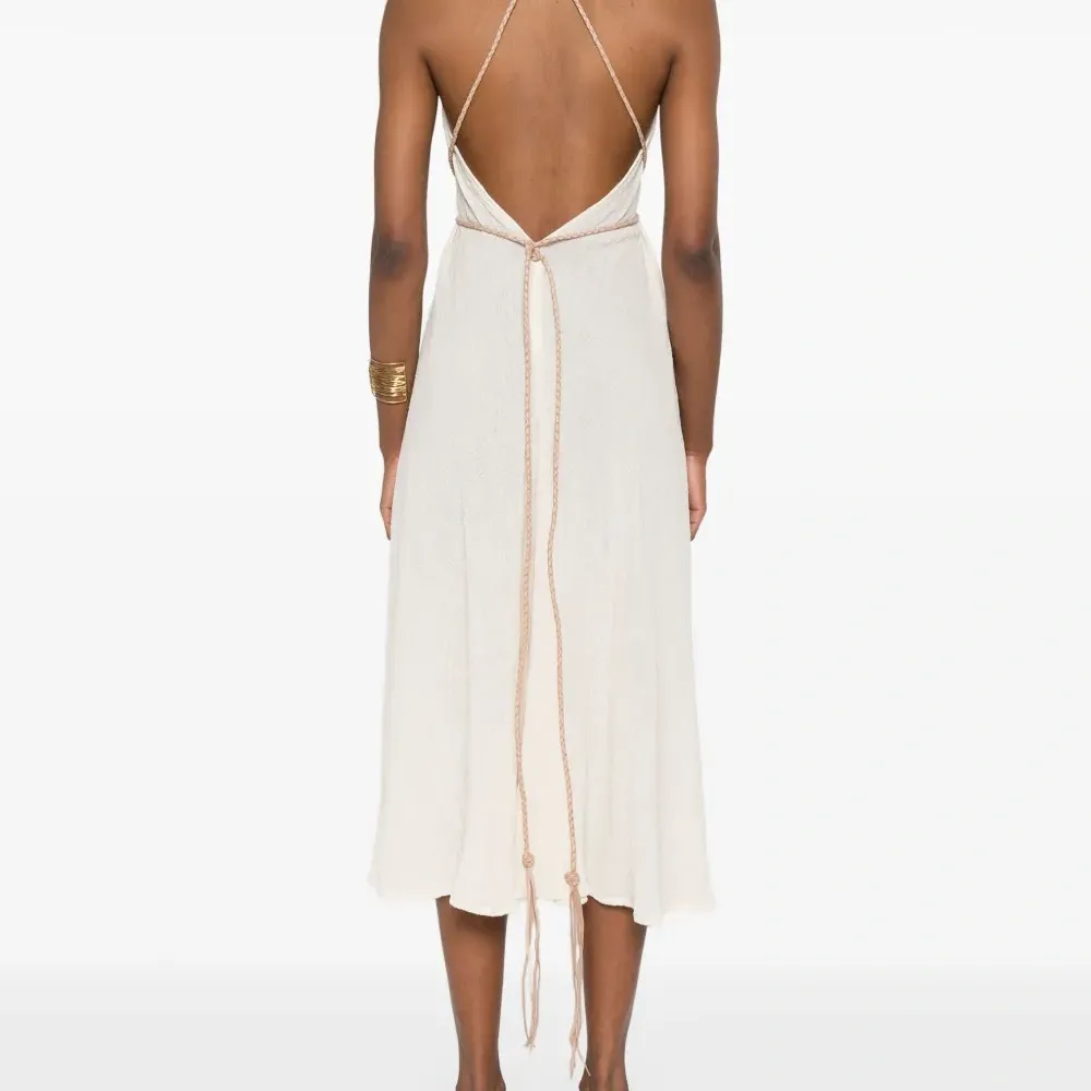 Платье с пуговицами