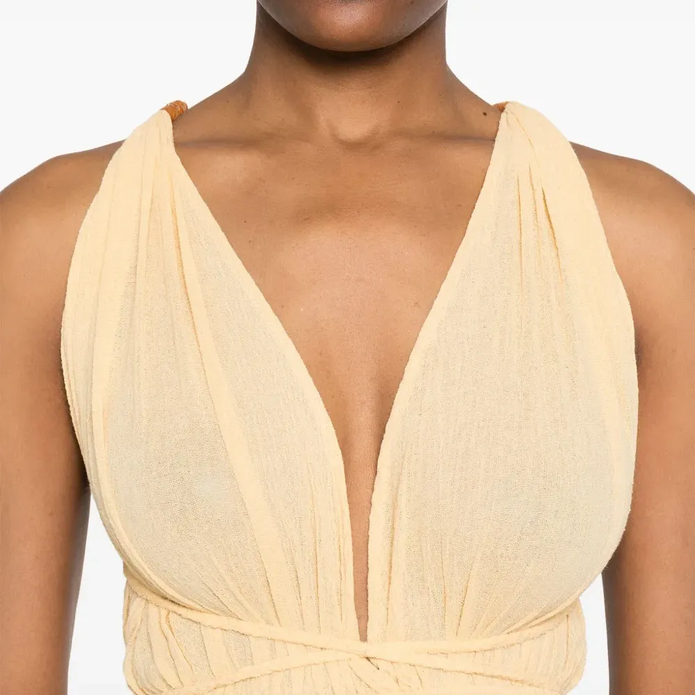 Расклешенное платье миди