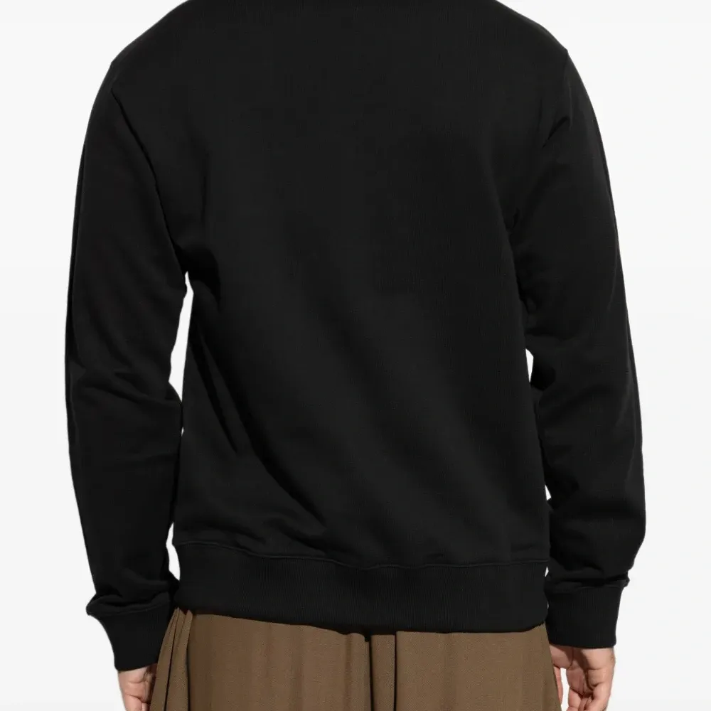 Толстовка с графичным принтом