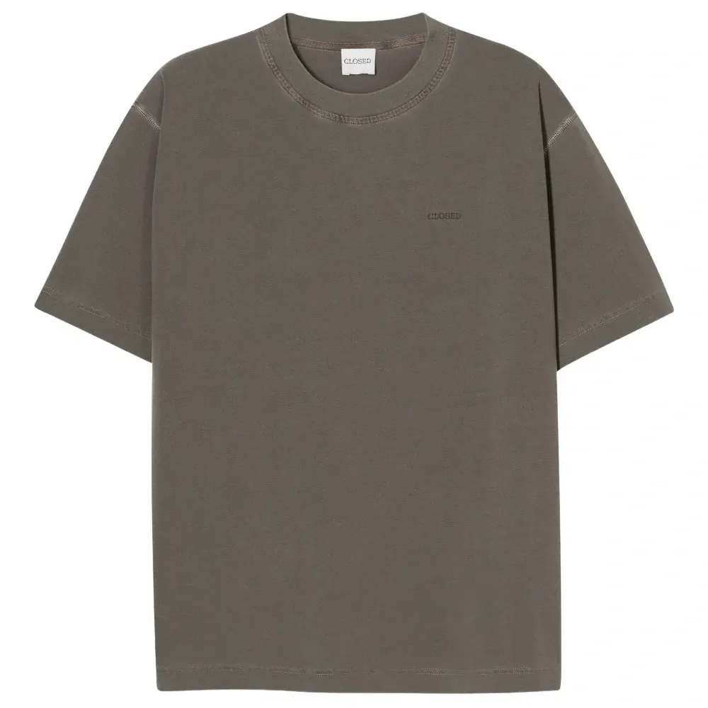 футболка с круглым вырезом