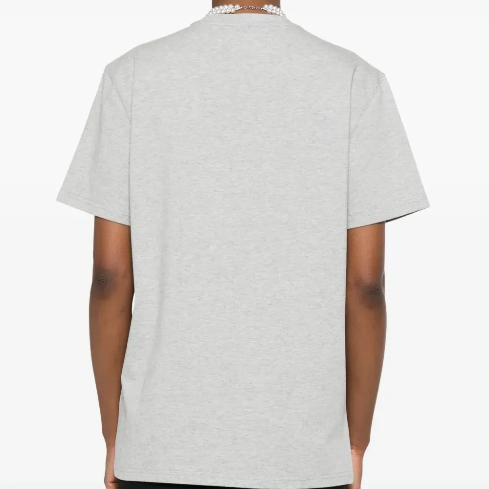 Футболка с графичным принтом