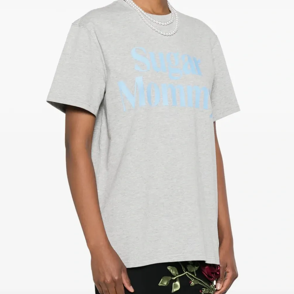 Футболка с графичным принтом