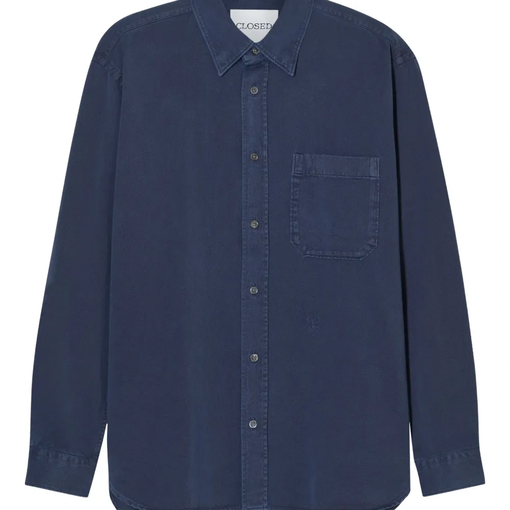 рубашка на пуговицах