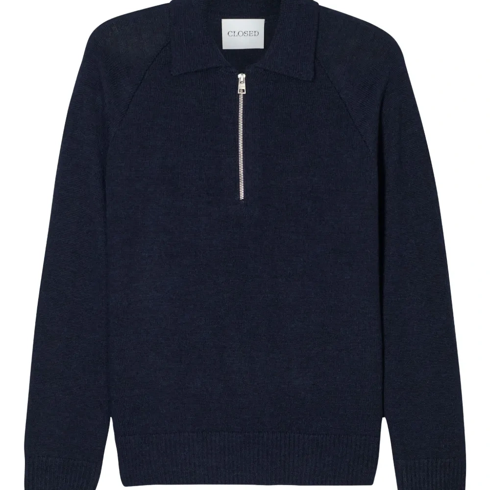 свитер с воротником-стойкой на молнии