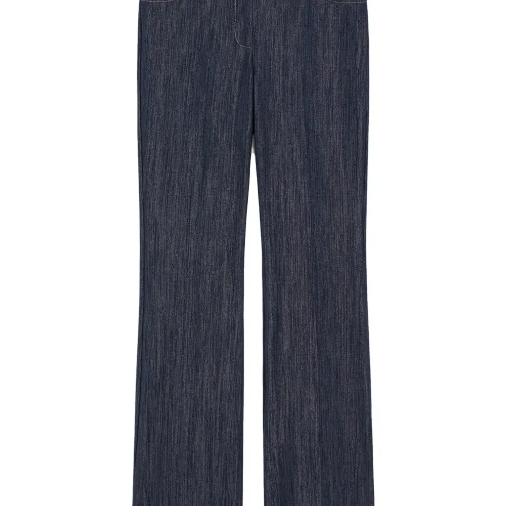 джинсы на пуговицах