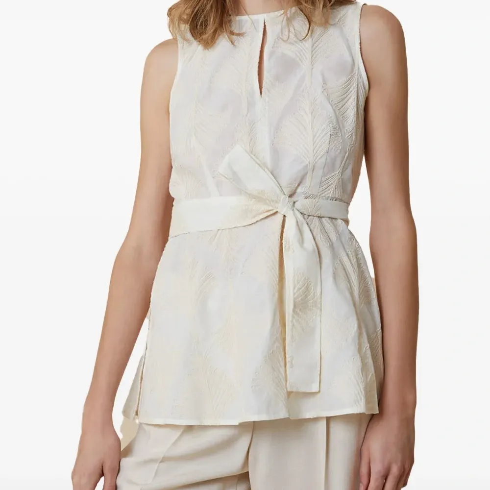 Жилет с узором Жилет с узором