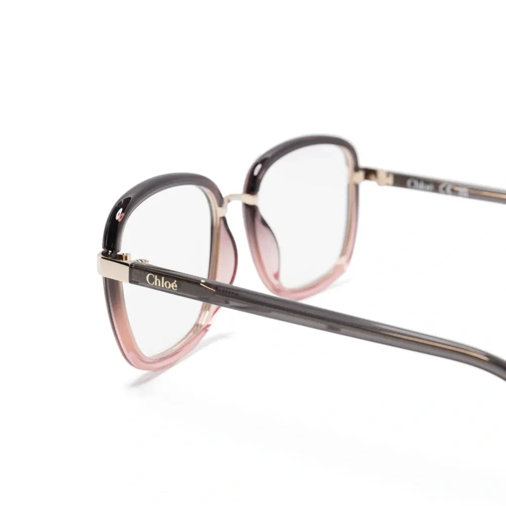 очки в прямоугольной оправе очки в прямоугольной оправе