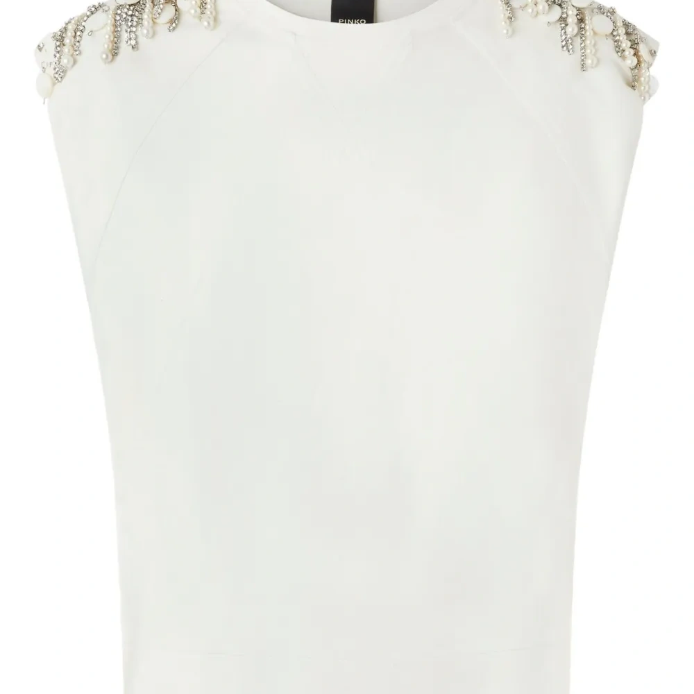 Декорированная футболка