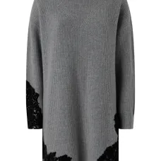 Шерстяное платье с длинными рукавами Шерстяное платье с длинными рукавами