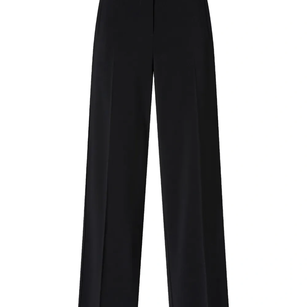 Брюки с потайной молнией и складками