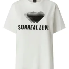 Футболка с изображением сердца