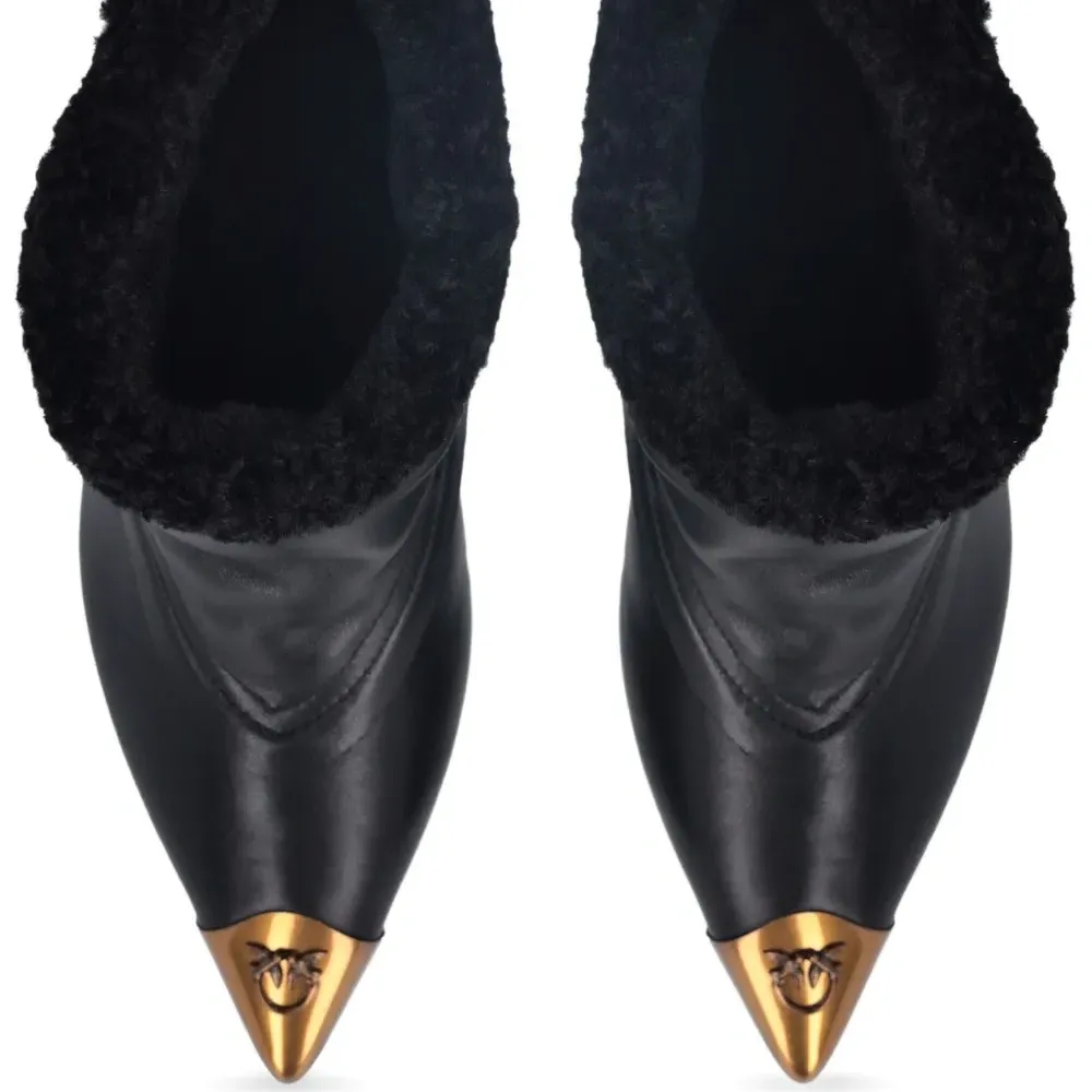 ботильоны с логотипом на каблуке 90 мм