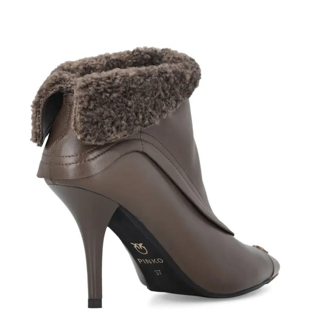 Ботинки Lucy 25 на каблуке 70 мм Ботинки Lucy 25 на каблуке 70 мм