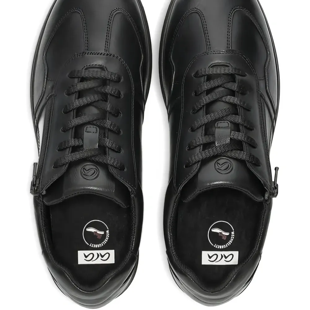 кроссовки на шнуровке