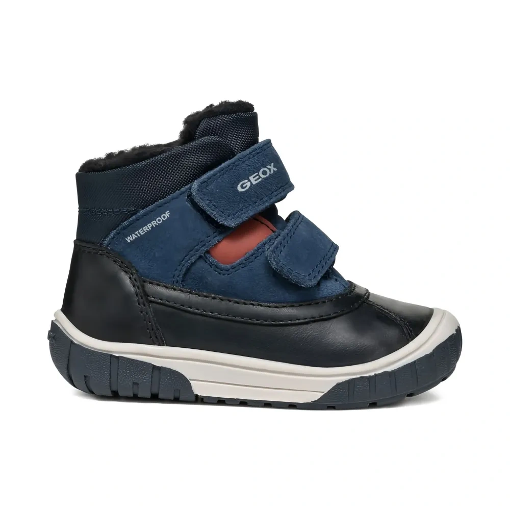 непромокаемые ботинки на липучках