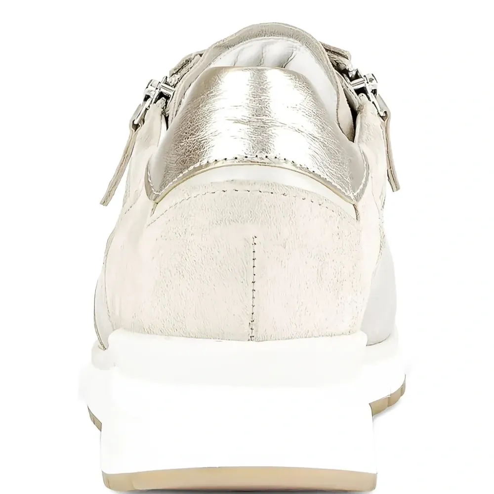 Кроссовки с эффектом металлик