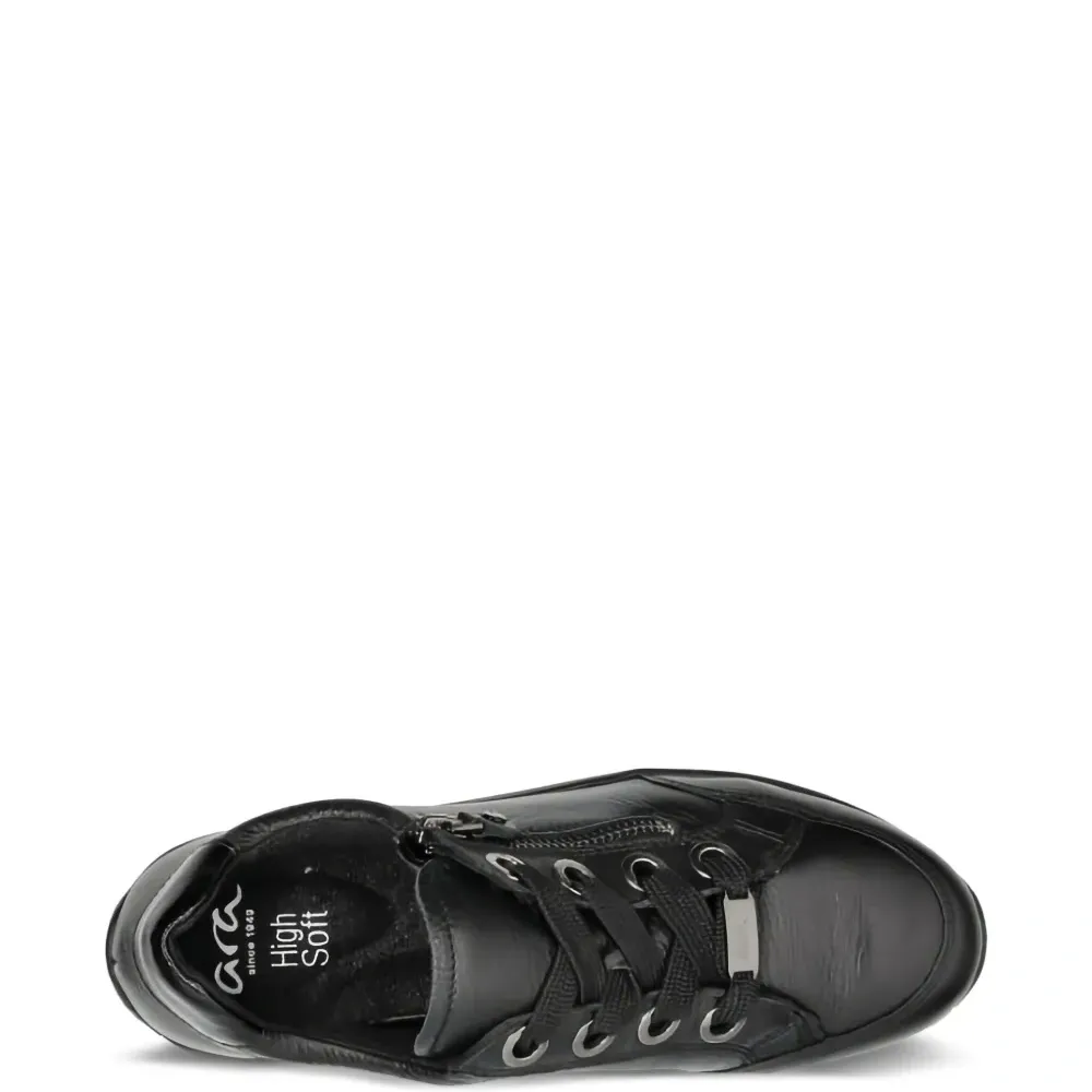 кроссовки Osaka