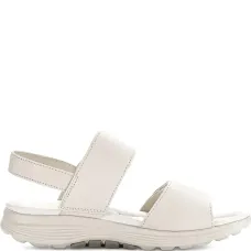 Сандалии с пряжками