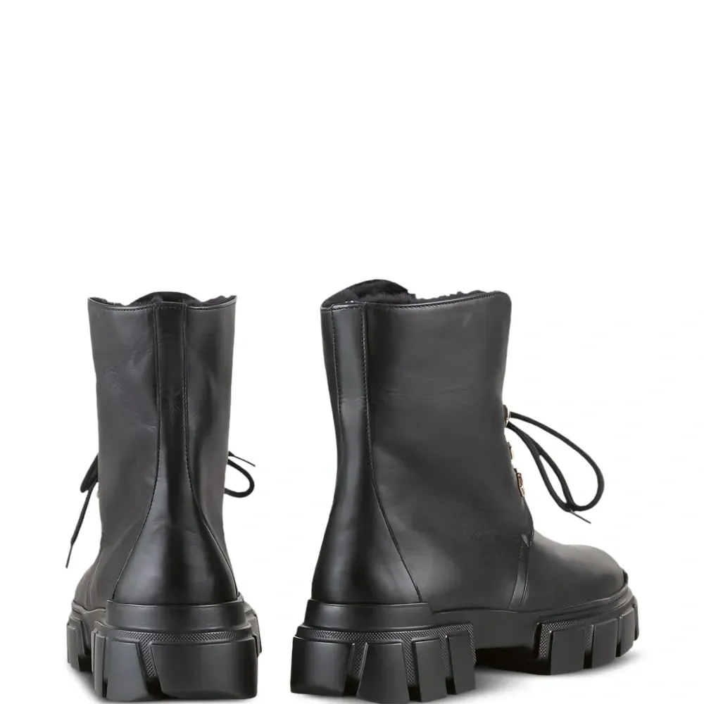 ботинки Winter на массивной подошве ботинки Winter на массивной подошве