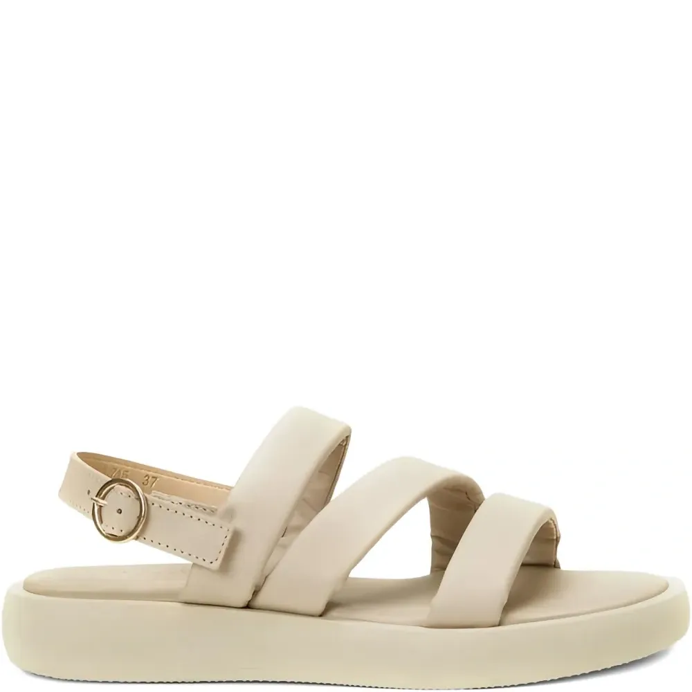 сандалии с ремешком на пятке