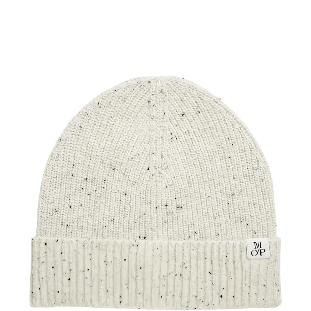 шапка бини в рубчик