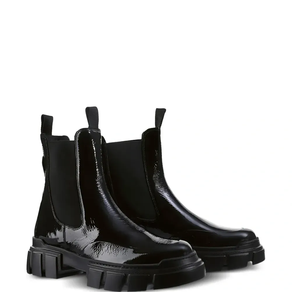 ботинки Adventure на массивной подошве