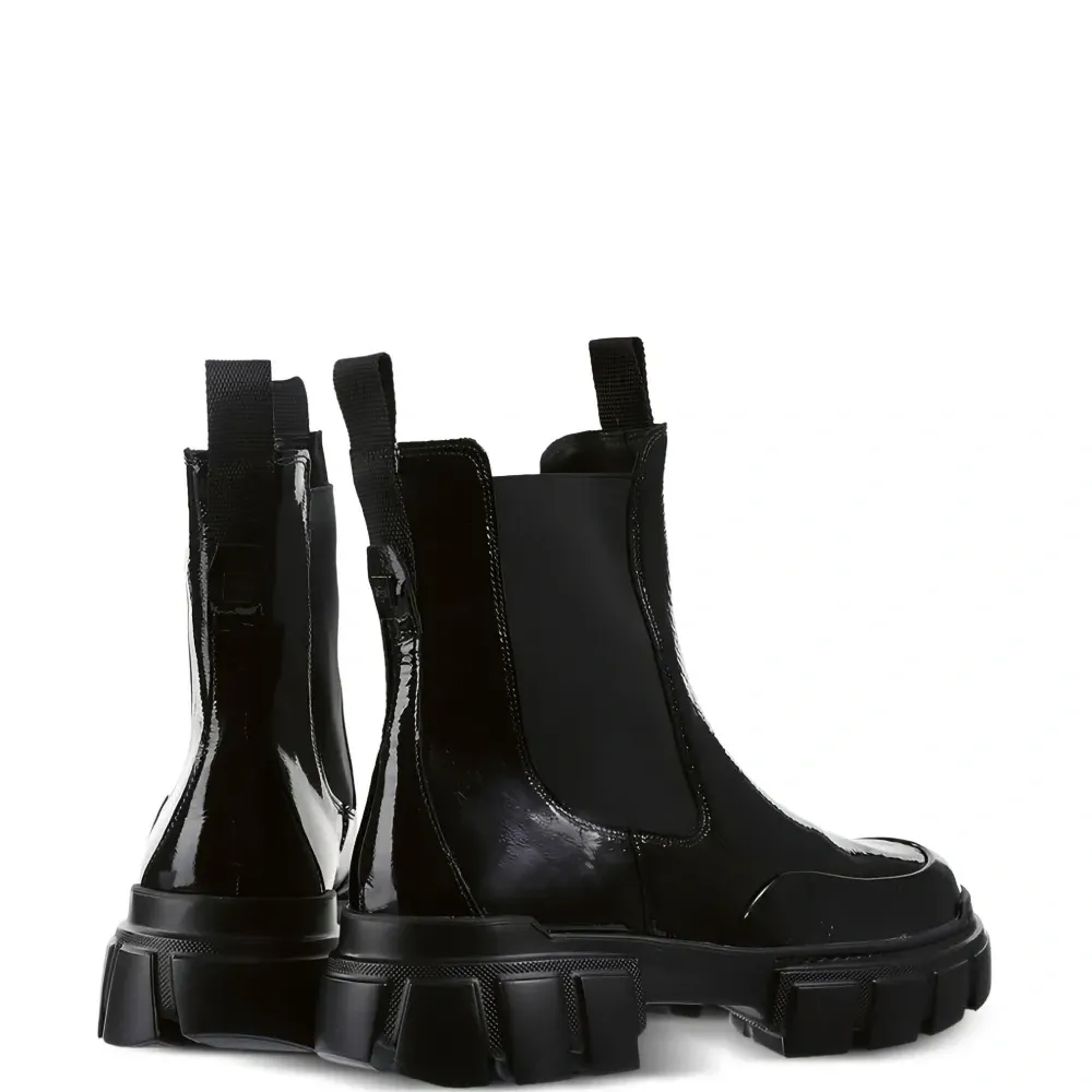 ботинки Adventure на массивной подошве