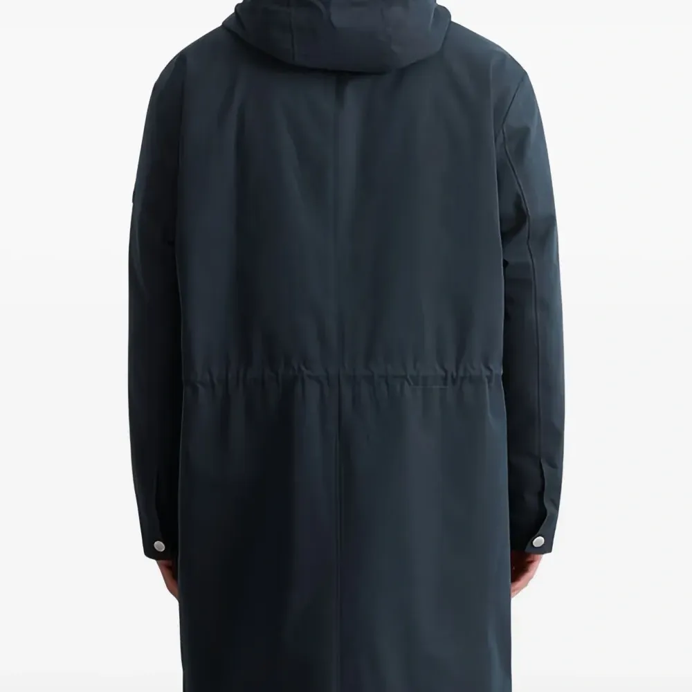 парка с капюшоном