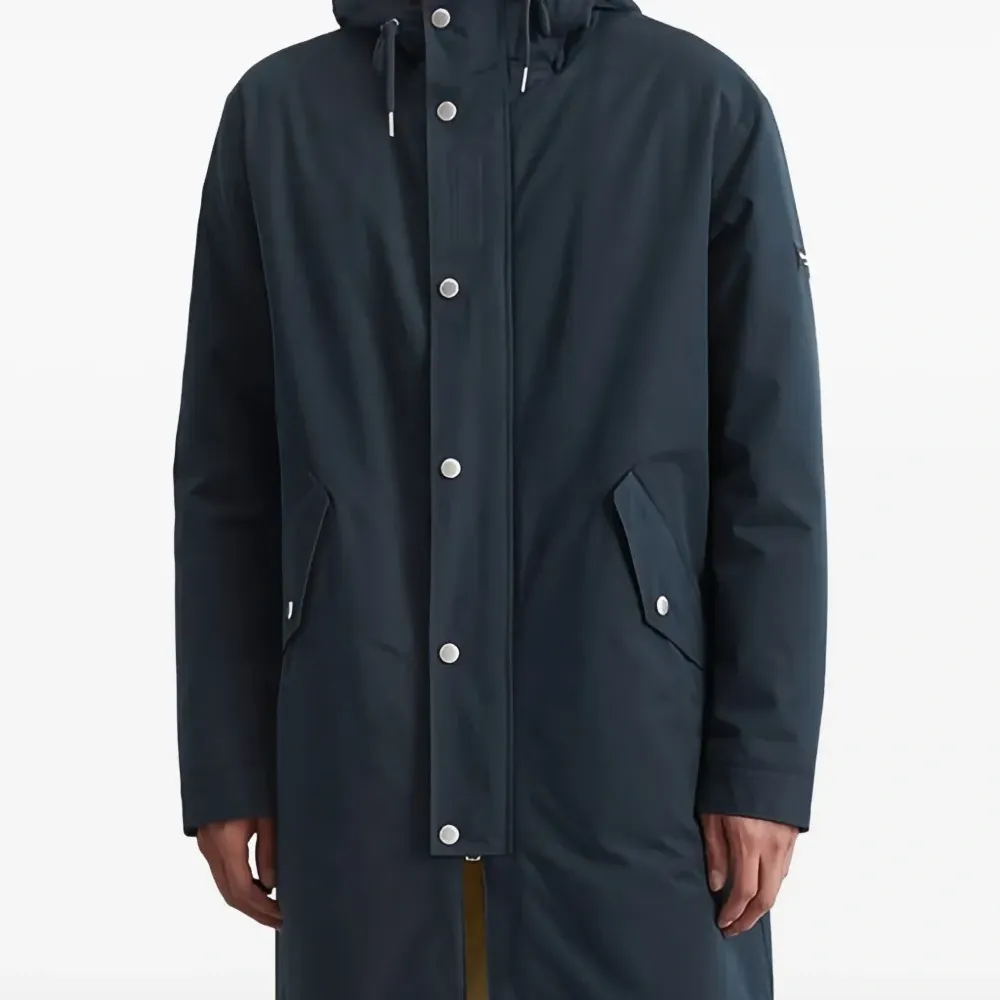 парка с капюшоном