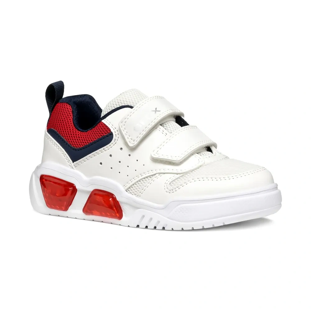 кроссовки Illuminus