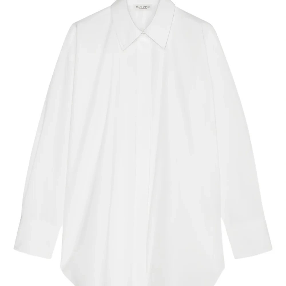 Рубашка с заостренным воротником