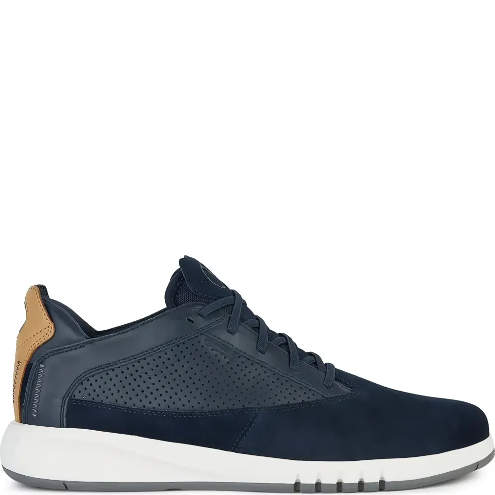 кроссовки Aerantis