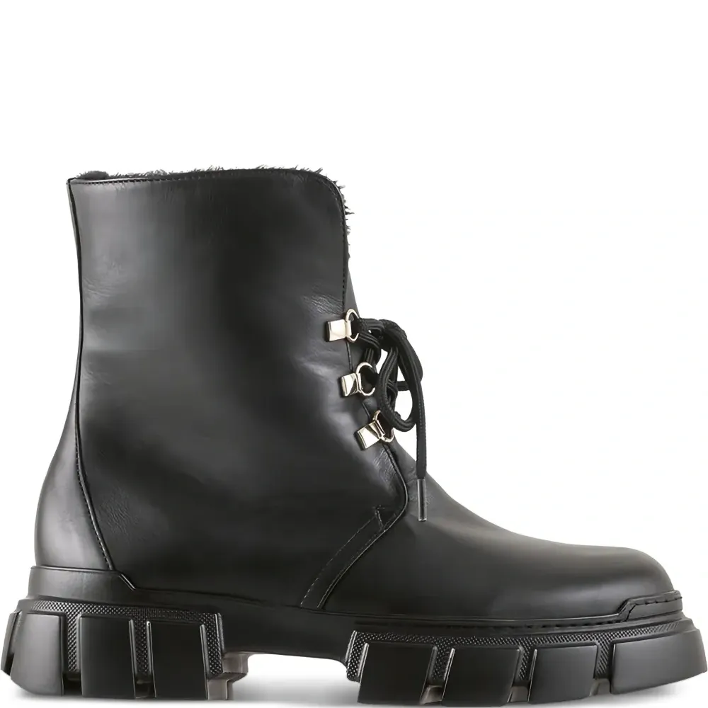 ботинки Winter на массивной подошве ботинки Winter на массивной подошве