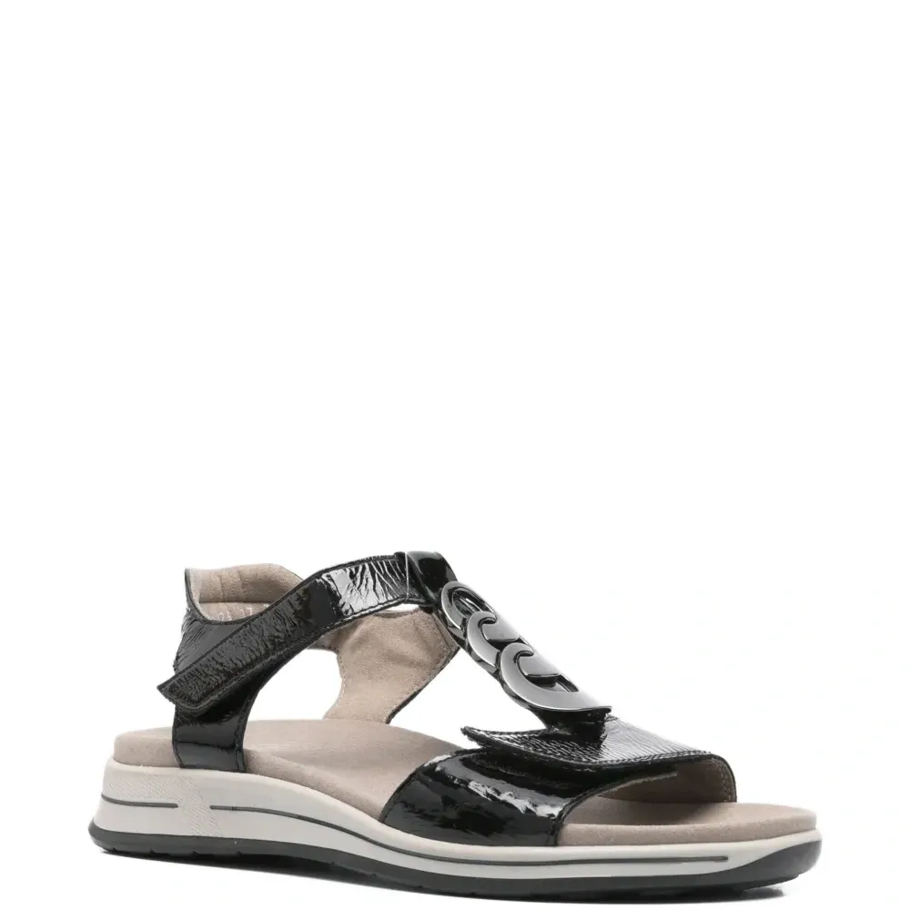 Сандалии с ремешком на щиколотке и логотипом