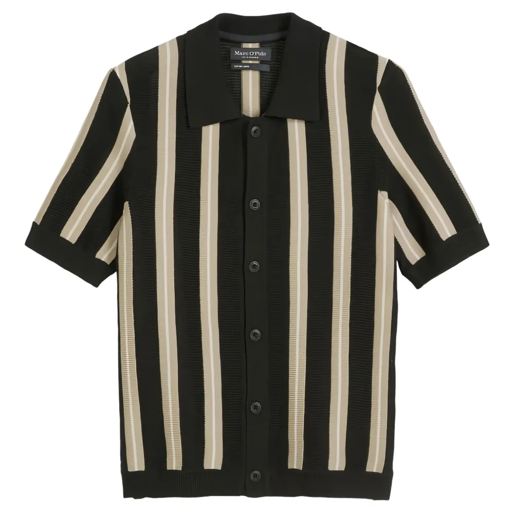 полосатая рубашка с короткими рукавами