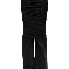 Джинсы со сборками Джинсы со сборками