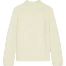 Свитер с высоким воротником