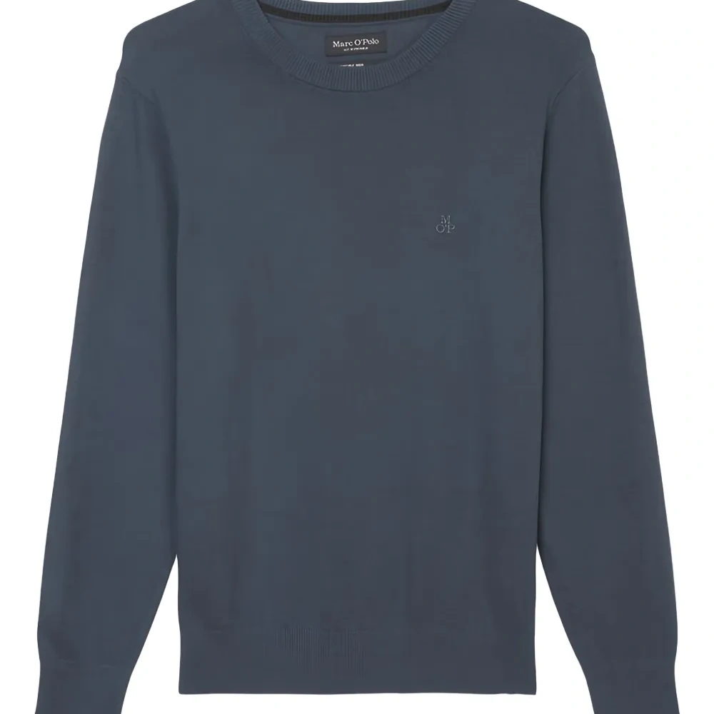 свитер с круглым вырезом