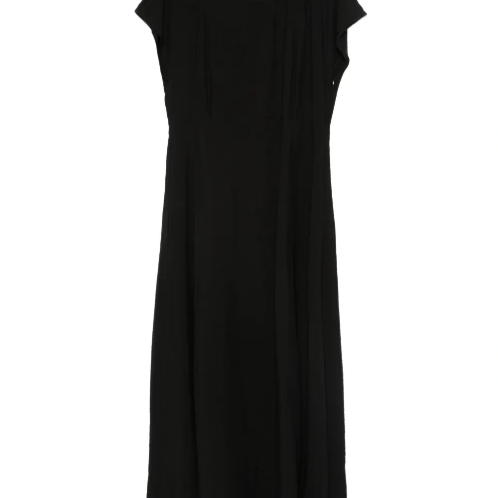 Расклешенное платье мини с рукавами кап